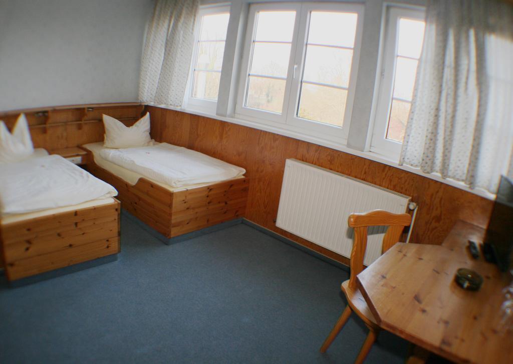 Landgasthof Zur Krummen Linde Hotell Stolpe  Rom bilde